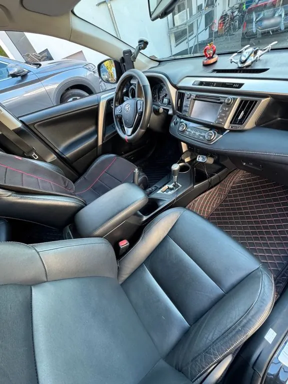 Toyota RAV 4