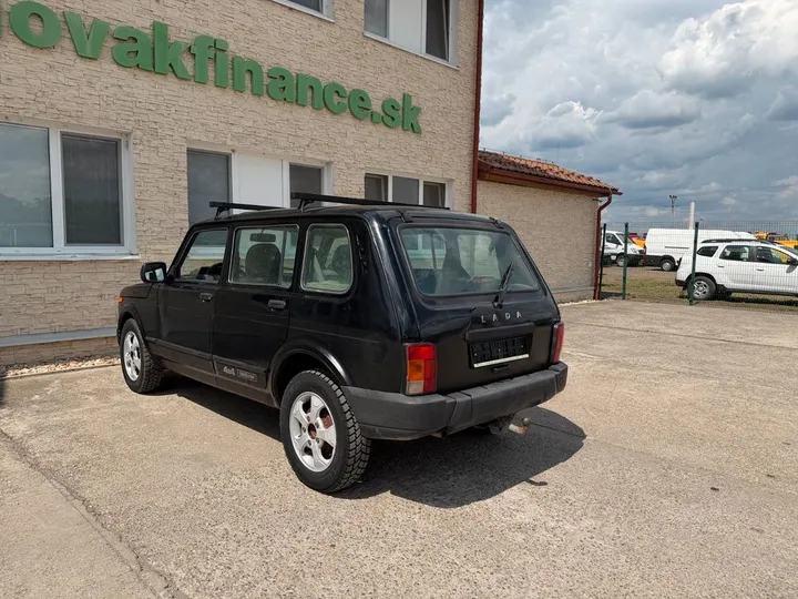 Lada Urban