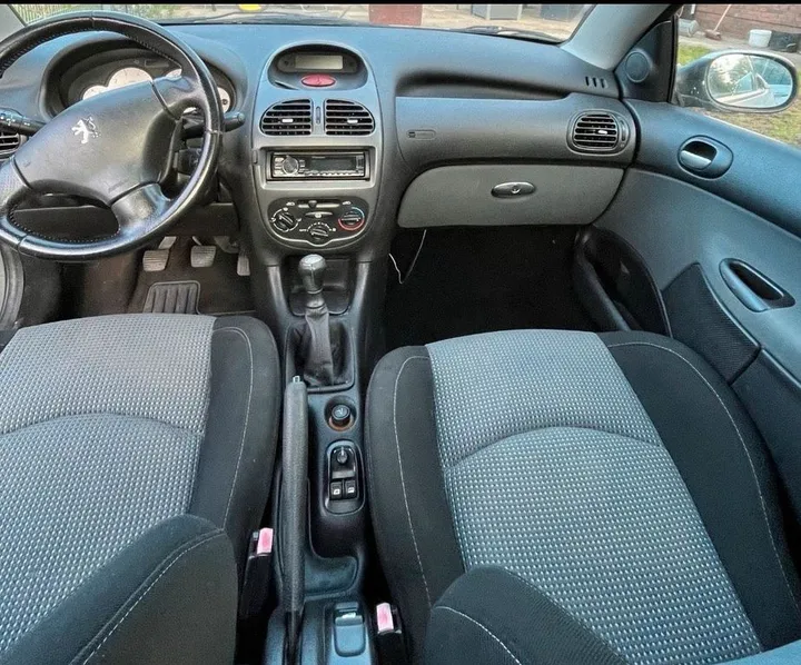 Peugeot 206