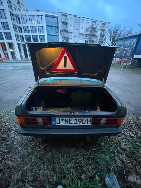 Mercedes-Benz 190