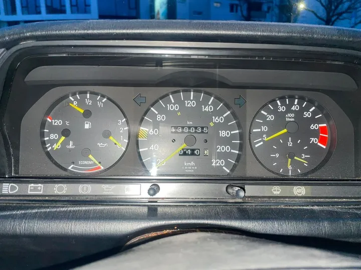 Mercedes-Benz 190