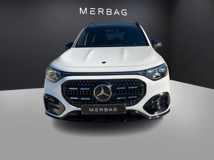 Mercedes-Benz GLB 200