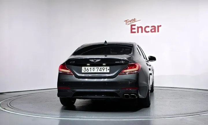 Genesis G70