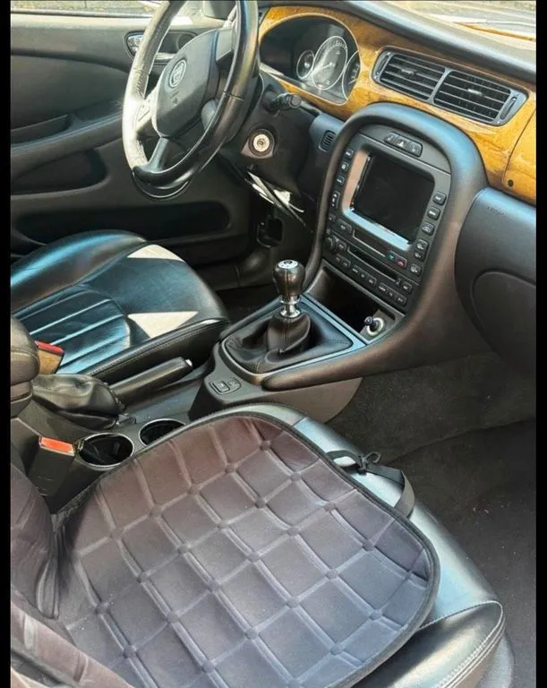 Jaguar X-Type