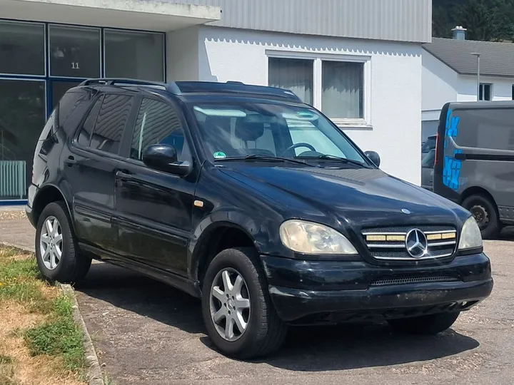 Mercedes-Benz ML 430