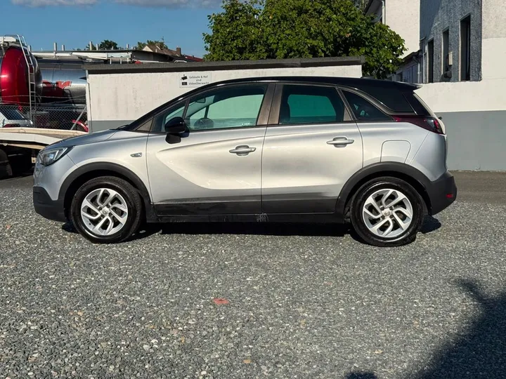 Opel Crossland (X)