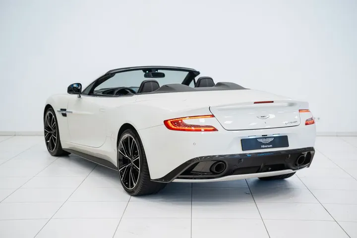 Aston Martin Vanquish