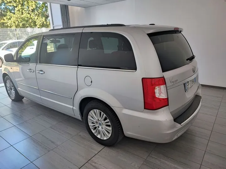 Lancia Voyager