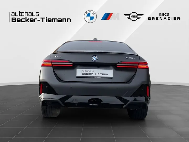 BMW 550