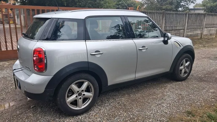 MINI Countryman D (Cooper)
