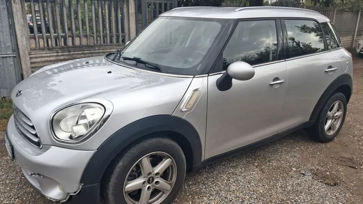 MINI Countryman D (Cooper)