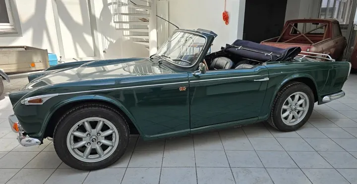 Triumph TR4