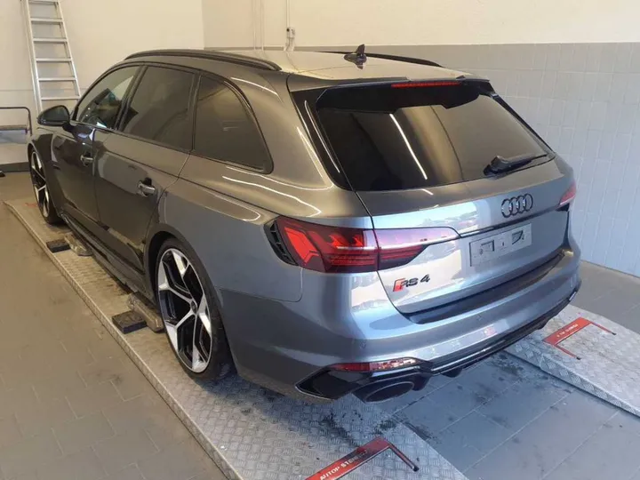 Audi RS4