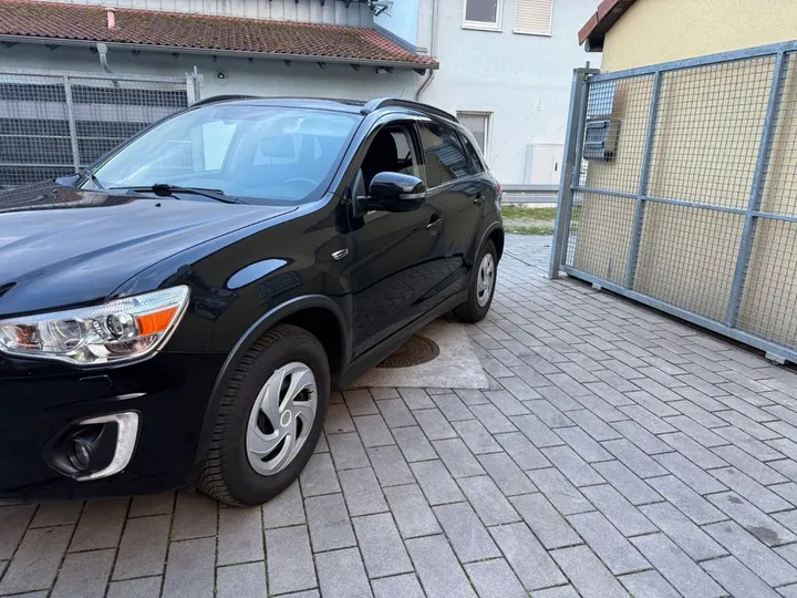 Mitsubishi ASX