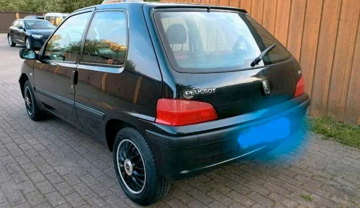 Peugeot 106