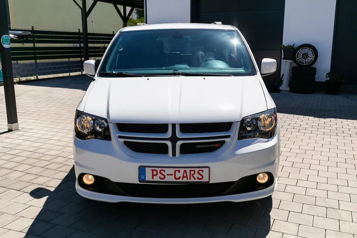 Dodge Grand Caravan