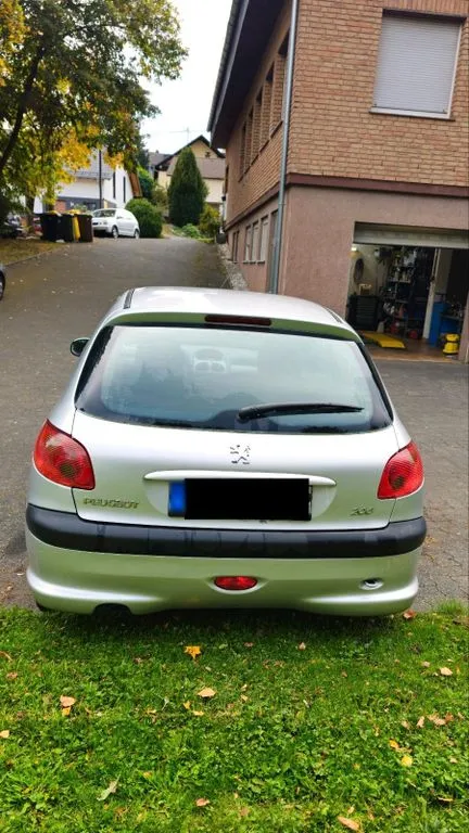 Peugeot 206