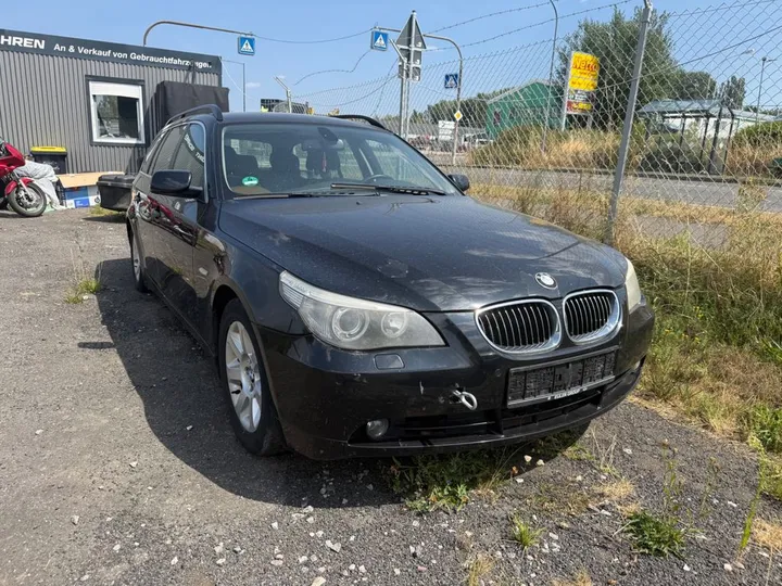 BMW 525