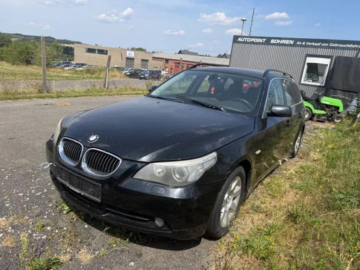 BMW 525