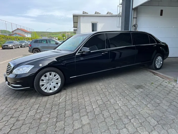 Mercedes-Benz S 600