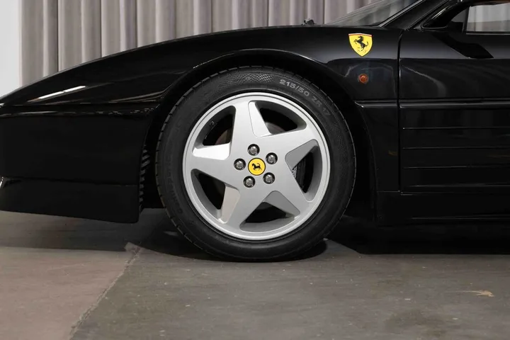 Ferrari 348