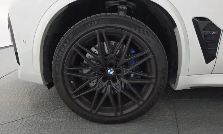 BMW X5M