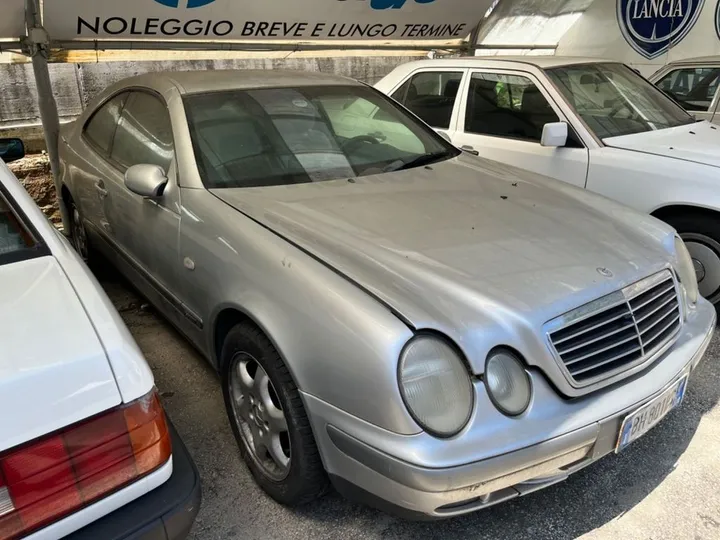 Mercedes-Benz CLK 230