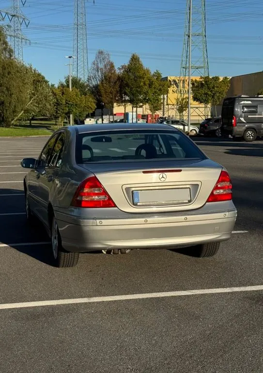 Mercedes-Benz C 200