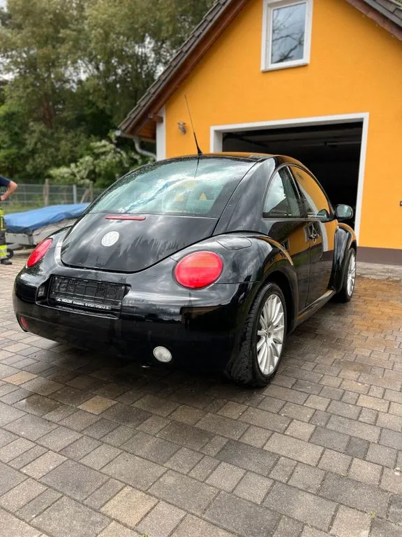 Volkswagen New Beetle