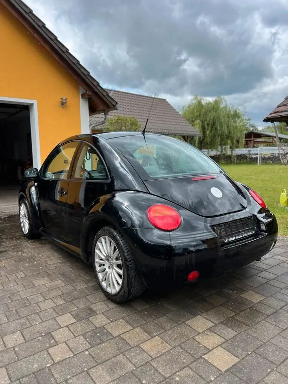 Volkswagen New Beetle