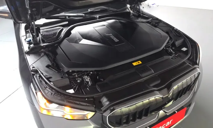 BMW i5