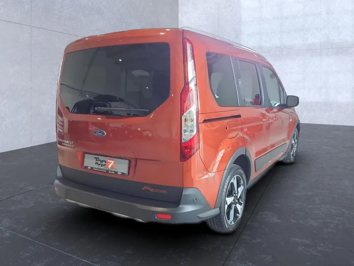 Ford Tourneo Custom