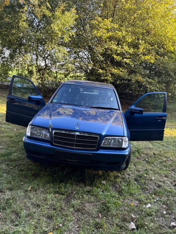 Mercedes-Benz C 180