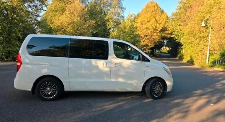 Hyundai H-1