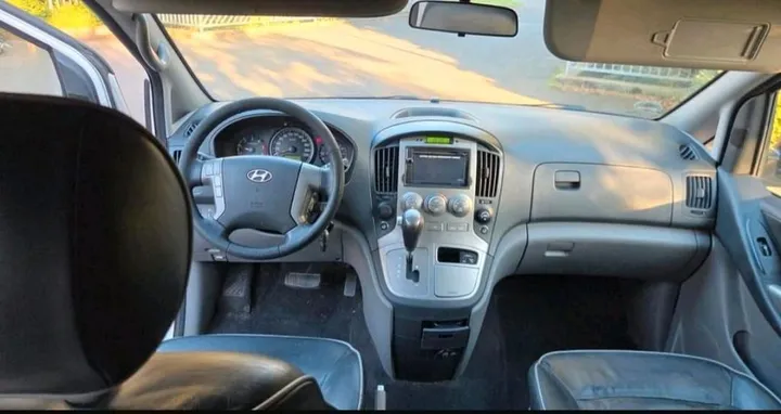 Hyundai H-1