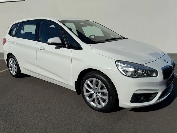 BMW 220