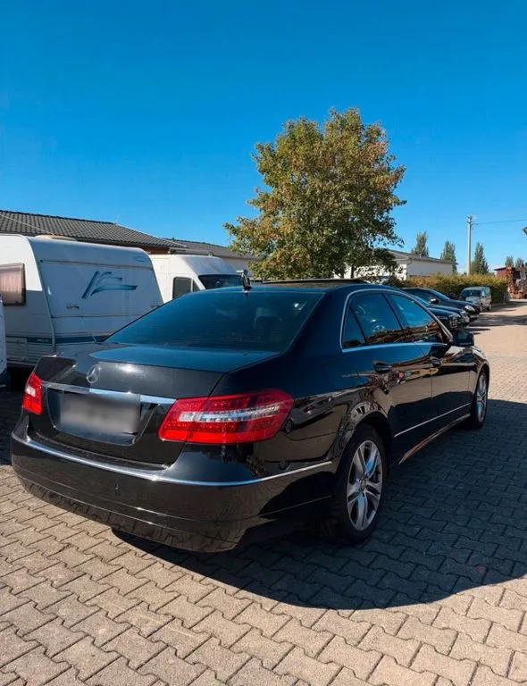 Mercedes-Benz E 250