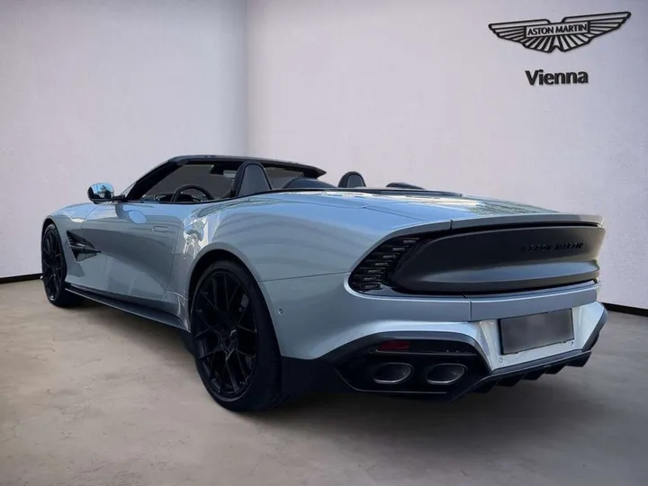 Aston Martin Vanquish