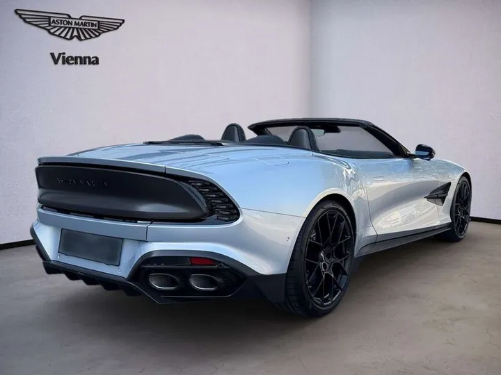 Aston Martin Vanquish