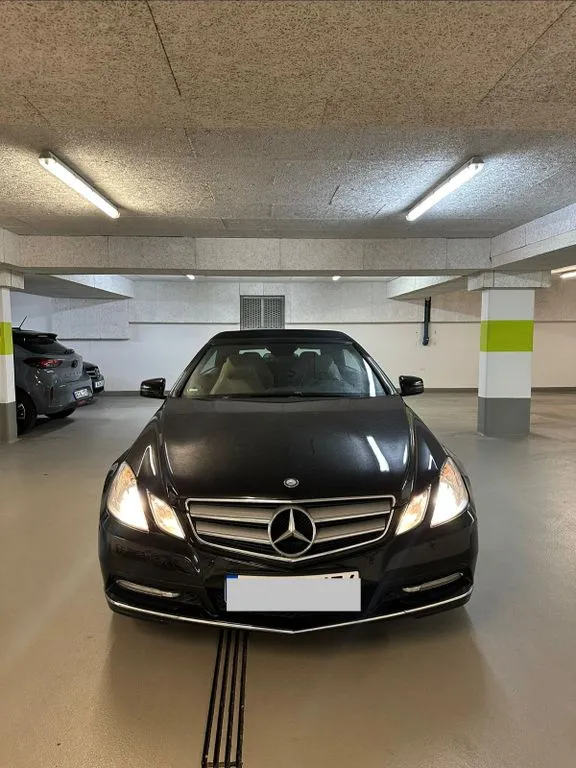 Mercedes-Benz E 220