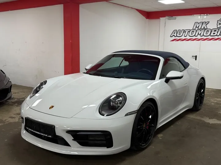 Porsche 992