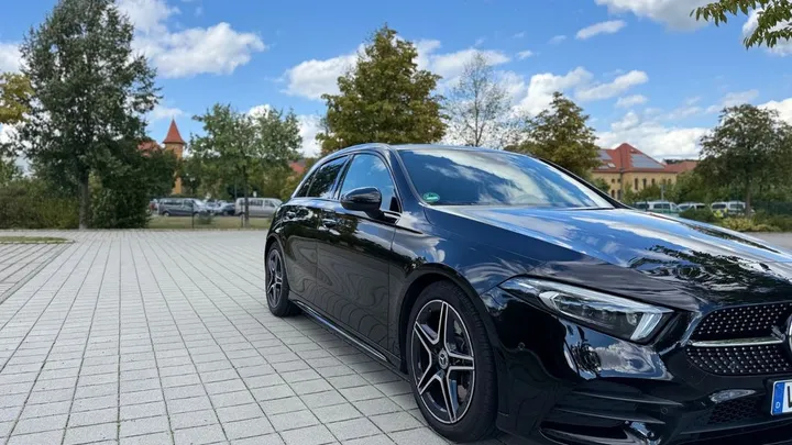 Mercedes-Benz A 220