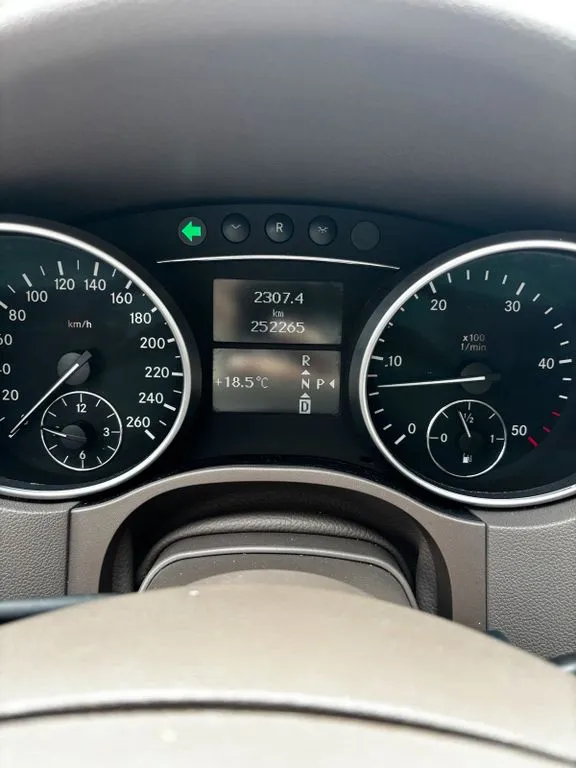 Mercedes-Benz ML 320