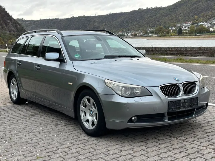 BMW 523