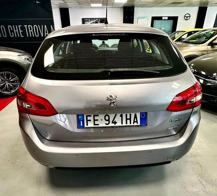 Peugeot 308