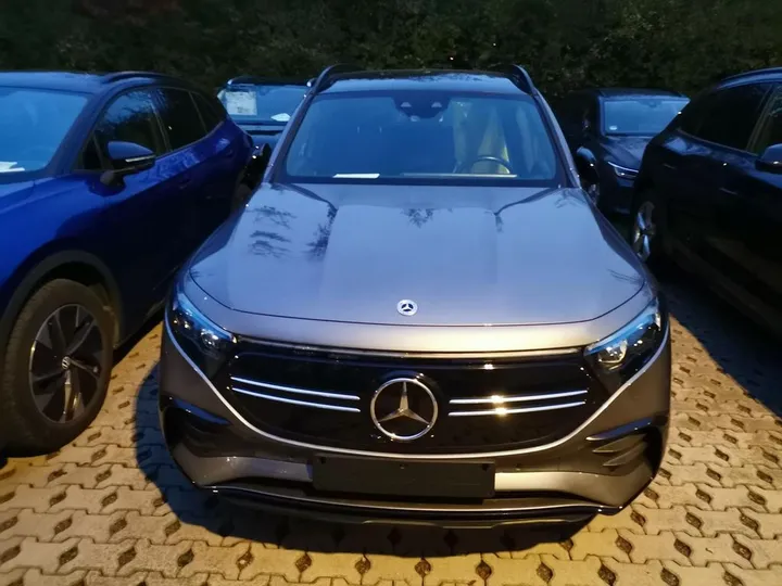 Mercedes-Benz EQB