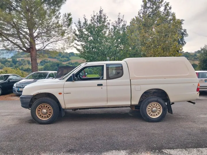 Mitsubishi L200