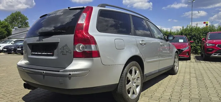 Volvo V50