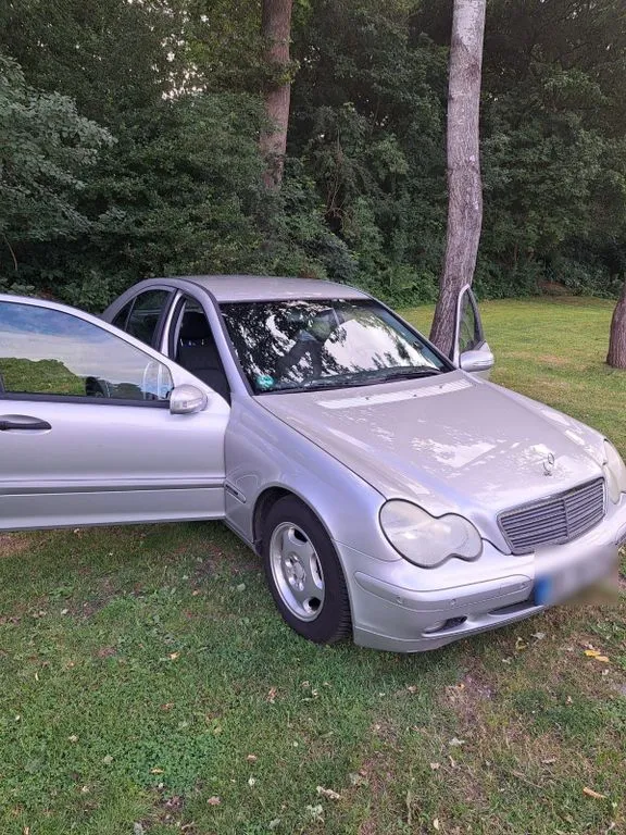 Mercedes-Benz C 200