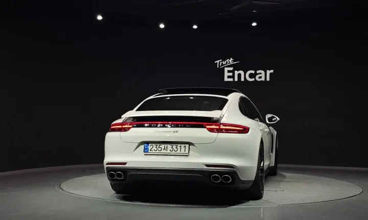 Porsche Panamera